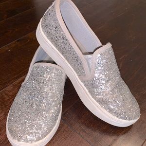 Girls sparkly sequin slip on sneakers